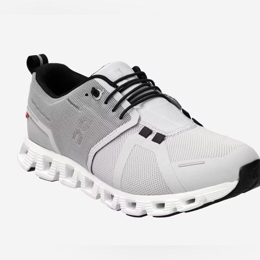 On Running Men's Cloud 5 Waterproof Glacier Grey Sneakers size 13